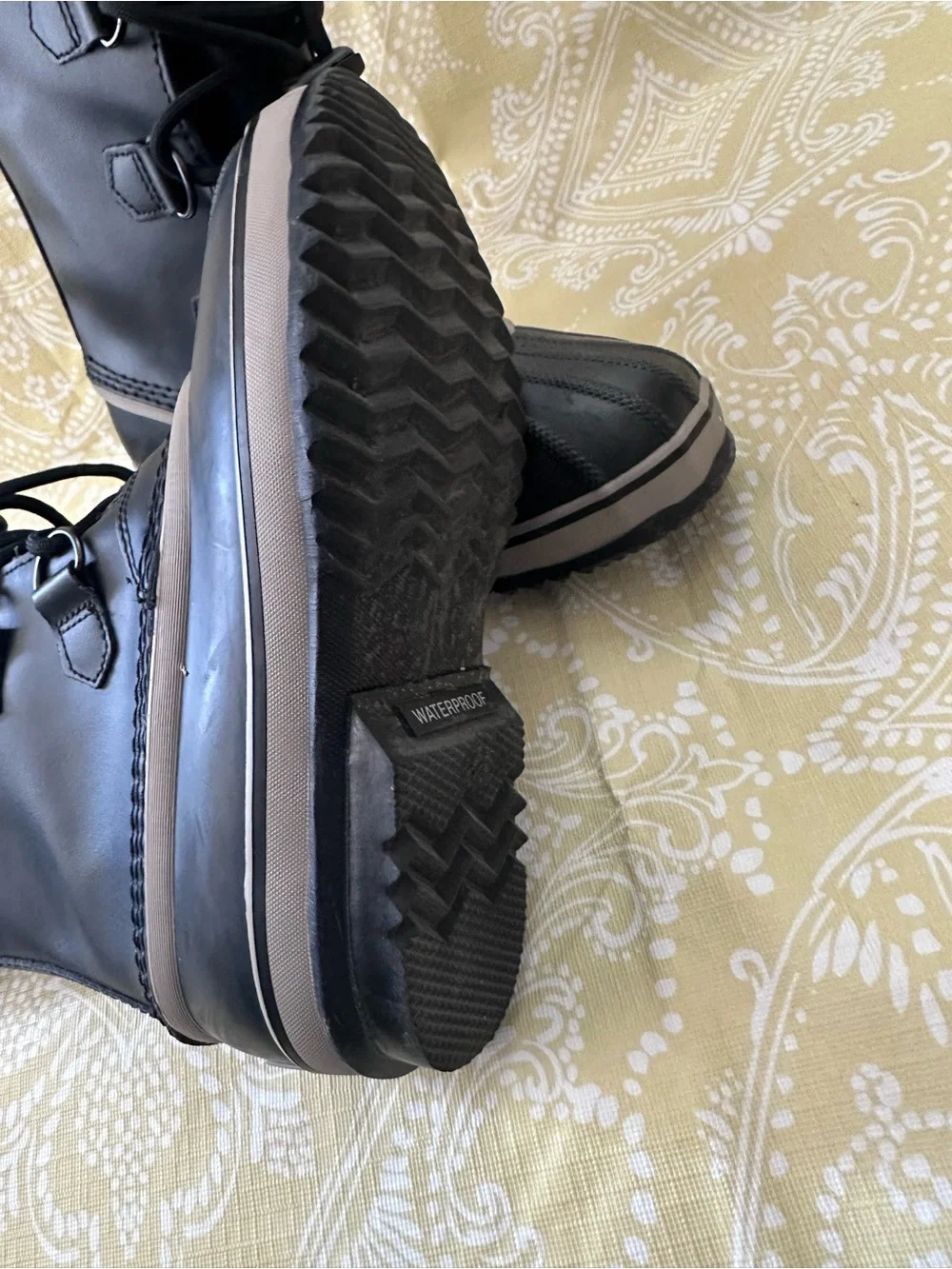 Sorel warm fleece